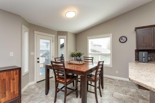 101 Coachman Way, Blackfalds, AB - Indoor Photo Showing Dining Room