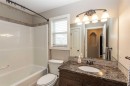 101 Coachman Way, Blackfalds, AB  - Indoor Photo Showing Bathroom 