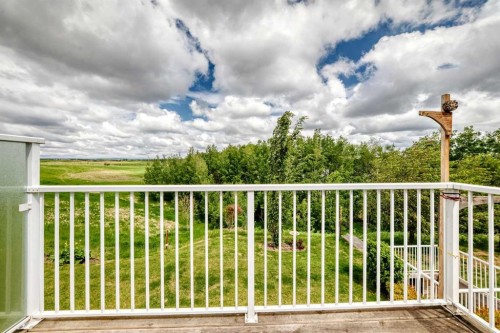 12 Beardsley Crescent, Lacombe, AB 