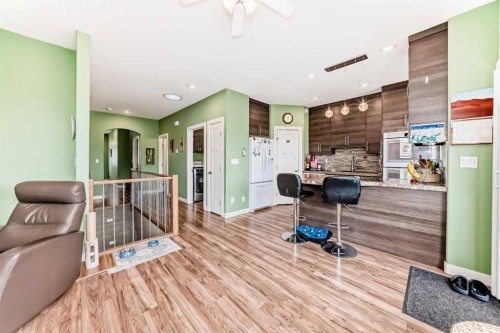 12 Beardsley Crescent, Lacombe, AB 
