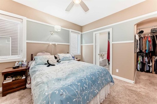 12 Beardsley Crescent, Lacombe, AB 