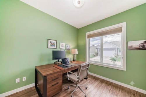 12 Beardsley Crescent, Lacombe, AB 