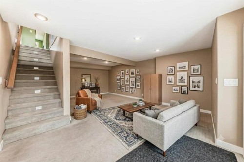 12 Beardsley Crescent, Lacombe, AB 
