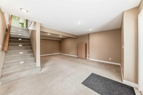 12 Beardsley Crescent, Lacombe, AB 