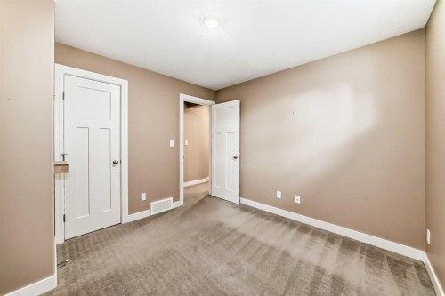 12 Beardsley Crescent, Lacombe, AB 