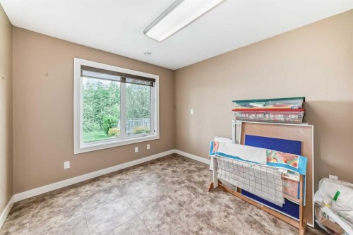 12 Beardsley Crescent, Lacombe, AB 