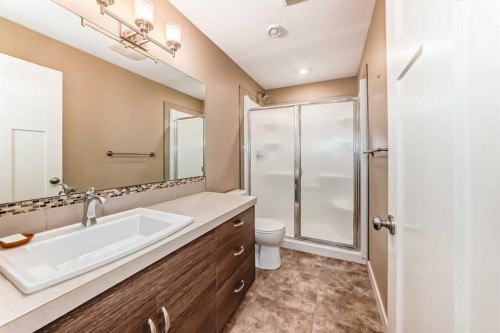 12 Beardsley Crescent, Lacombe, AB 