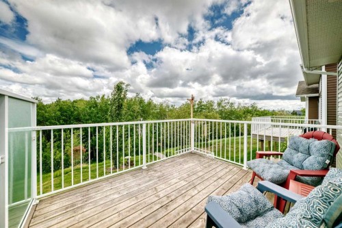 12 Beardsley Crescent, Lacombe, AB 