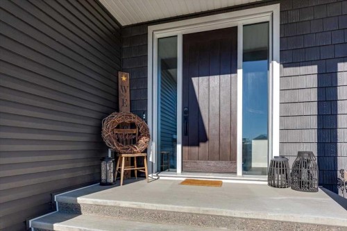 5 Leonard Close, Sylvan Lake, AB - Outdoor With Exterior