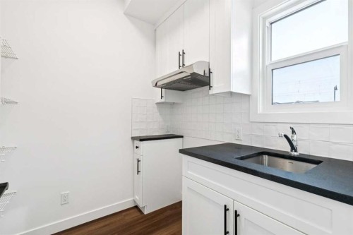 283 Dawson Wharf Rise, Chestermere, AB - Indoor Photo Showing Kitchen