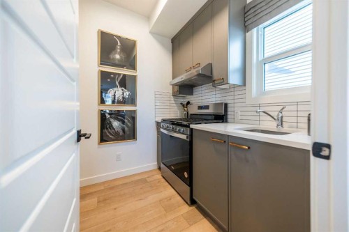 283 Dawson Wharf Rise, Chestermere, AB - Indoor Photo Showing Kitchen