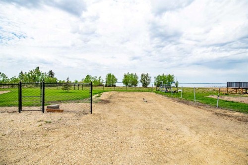 141-41310 Range Road 282, Rural Lacombe County, AB 