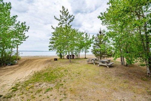 141-41310 Range Road 282, Rural Lacombe County, AB 