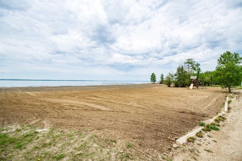 141-41310 Range Road 282, Rural Lacombe County, AB 