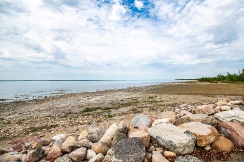 141-41310 Range Road 282, Rural Lacombe County, AB 
