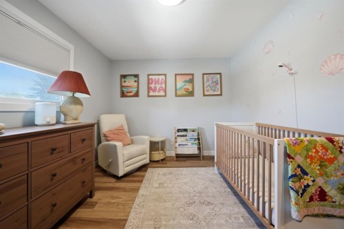75 Hill Crescent, Red Deer, AB - Indoor Photo Showing Bedroom