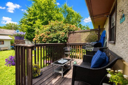 3502 51 Avenue, Red Deer, AB 