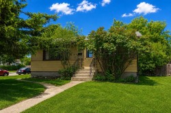 3502 51 Avenue Red Deer, AB T4N 4G2