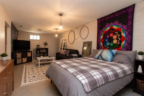 3502 51 Avenue, Red Deer, AB 