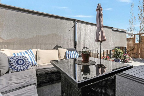284 Vanson Close, Red Deer, AB - Outdoor With Exterior