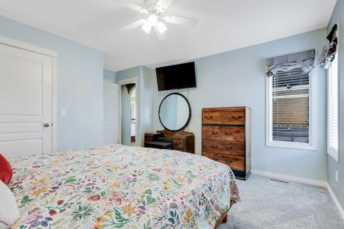 284 Vanson Close, Red Deer, AB - Indoor Photo Showing Bedroom