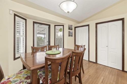 25 Fern Glade Crescent, Sylvan Lake, AB - Indoor Photo Showing Dining Room