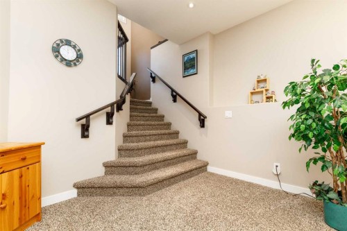 39 Thompson Crescent, Red Deer, AB - Indoor Photo Showing Other Room