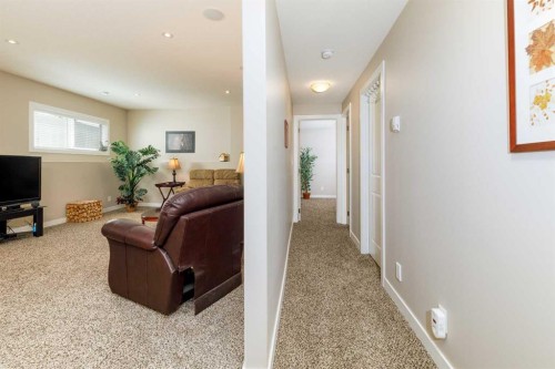 39 Thompson Crescent, Red Deer, AB - Indoor Photo Showing Other Room