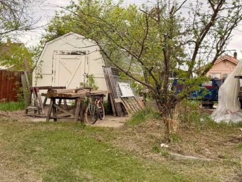 5116 48 Street, Hardisty, AB 