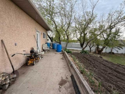 5116 48 Street, Hardisty, AB 