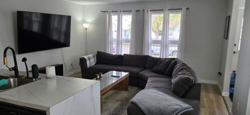 5113 A 54 Avenue, Ponoka, AB - Indoor Photo Showing Living Room