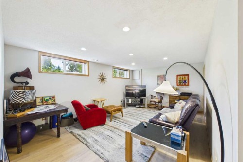 3740 43A Avenue, Red Deer, AB - Indoor