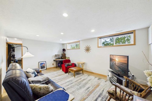 3740 43A Avenue, Red Deer, AB - Indoor