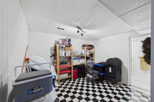 3740 43A Avenue, Red Deer, AB - Indoor
