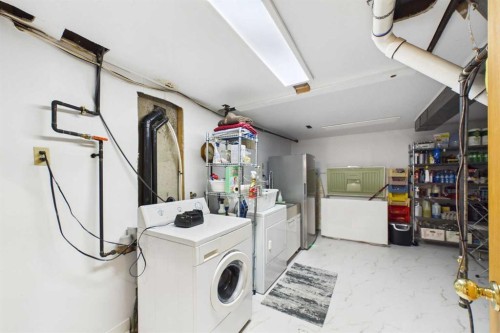 3740 43A Avenue, Red Deer, AB - Indoor Photo Showing Laundry Room