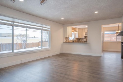 3 Montcalm Avenue, Camrose, AB - Indoor Photo Showing Other Room