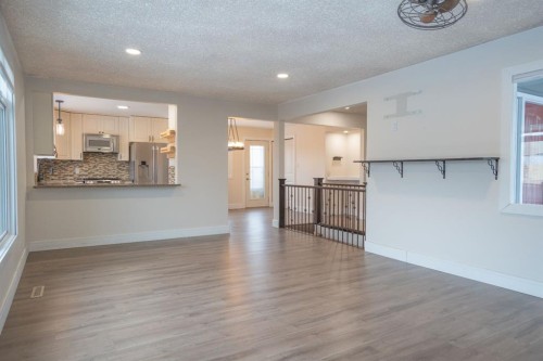 3 Montcalm Avenue, Camrose, AB - Indoor