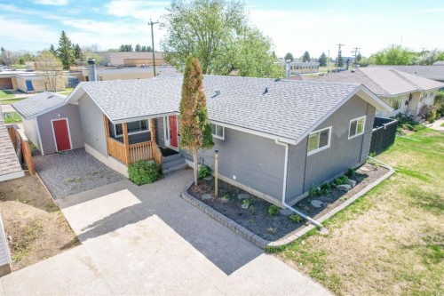 3 Montcalm Avenue  Camrose, AB T4V 2K9