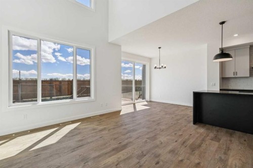 73 Sora Gate Se, Calgary, AB - Indoor Photo Showing Kitchen