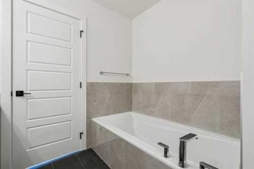 73 Sora Gate Se, Calgary, AB - Indoor