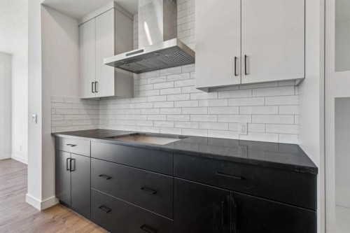 73 Sora Gate Se, Calgary, AB - Indoor Photo Showing Kitchen