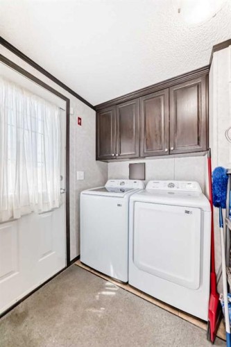 76 Westwood Court, Innisfail, AB 