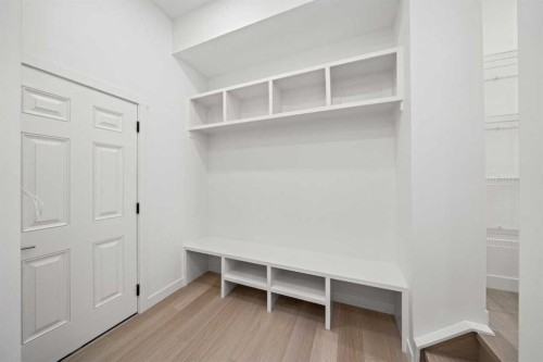 83 Heritage Manor, Cochrane, AB - Indoor
