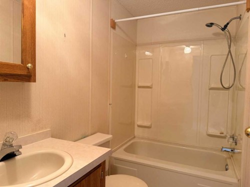 443-37543 England Way, Rural Red Deer County, AB 