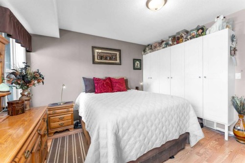 45 Durand Crescent, Red Deer, AB - Indoor Photo Showing Bedroom