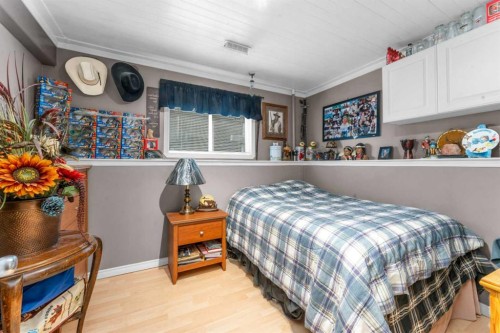 45 Durand Crescent, Red Deer, AB - Indoor Photo Showing Bedroom