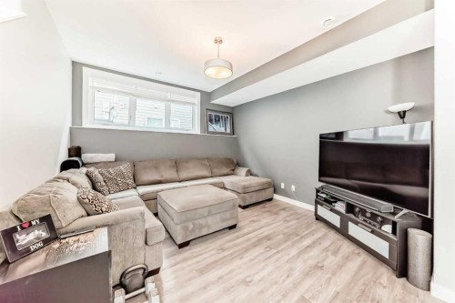 739 Cypress Lane, Springbrook, AB 