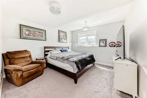 739 Cypress Lane, Springbrook, AB 
