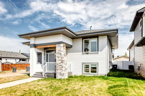 739 Cypress Lane, Springbrook, AB 