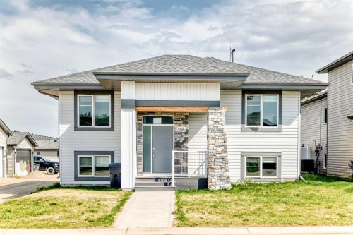 739 Cypress Lane, Springbrook, AB 